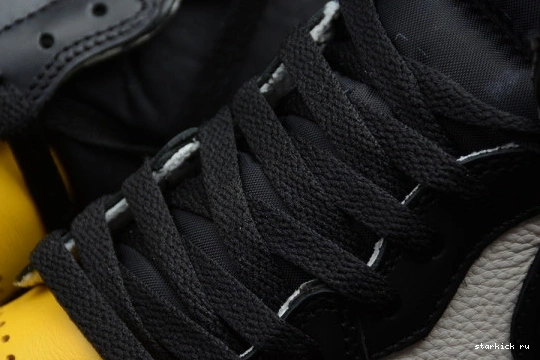 AR1020-700 Toe' Jordan Retro OG High Air 'Yellow AR1020-700 1 0512
